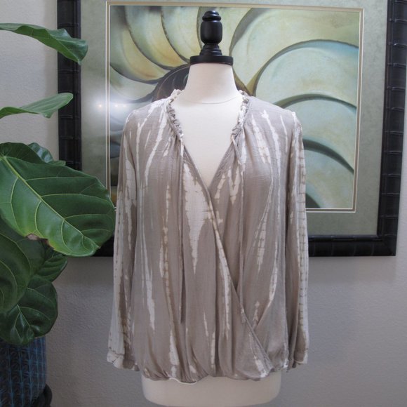 KNOX ROSE Neutral Tie Dye Peasant Blouse - Picture 6 of 9